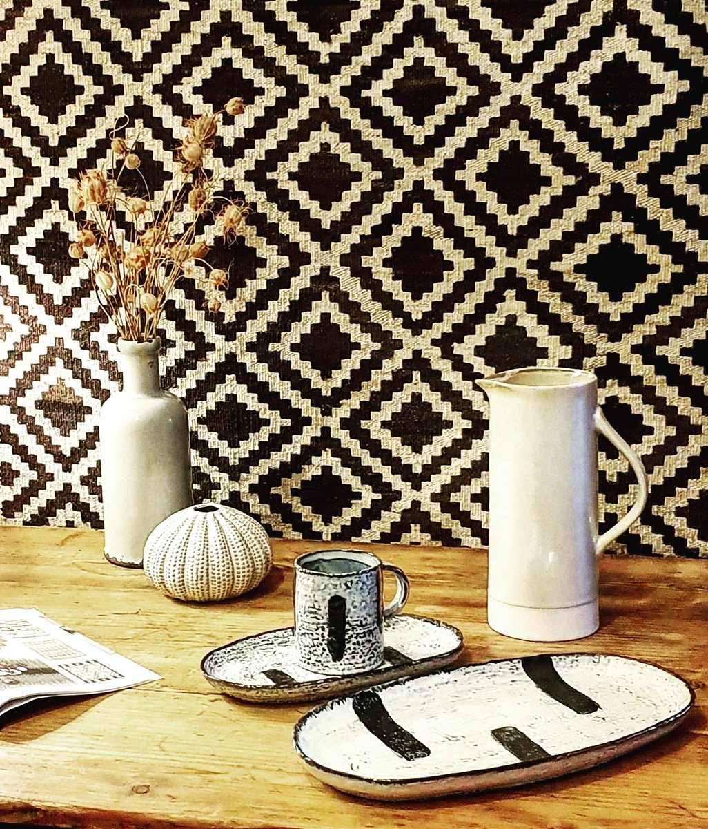 styleguru40's tweet photo. Week 5. Really missing work. Makes me realise how lucky I am to do what I love.#interiordesign #interiorstyling #interiors #stylist #styling https://t.co/RDwcFZmdd6