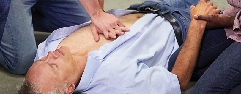 Reanimation in Zeiten von COVID-19

Aufgrund der COVID-19-Pandemie hat der @ResusGer  (Deutscher Rat für Wiederbelebung) die Maßnahmen zur Reanimation angepasst. Mehr Infos: defiworld.de