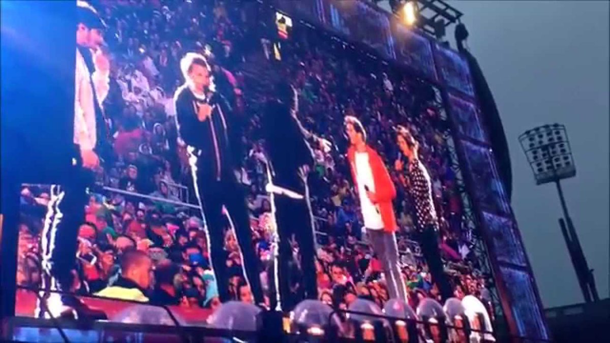itwasalwayshes's tweet photo. "you can't hear pics"

the pic: https://t.co/xV1OBPyViv