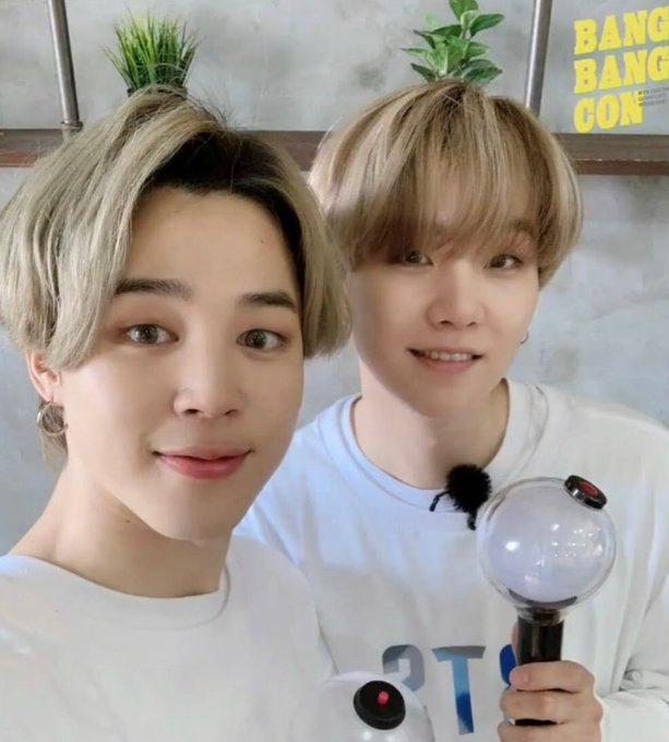 This Yoonmin selfie ~ A thread