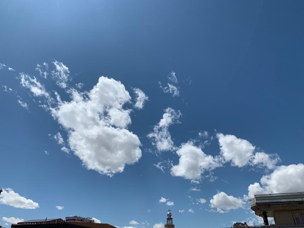 FaazelOria's tweet photo. With the ongoing quarantine, pollution seems to be disappearing from Kabul. 

#Covid19 
#NoPollution 
#CleanWeather https://t.co/irFqN1lw0H