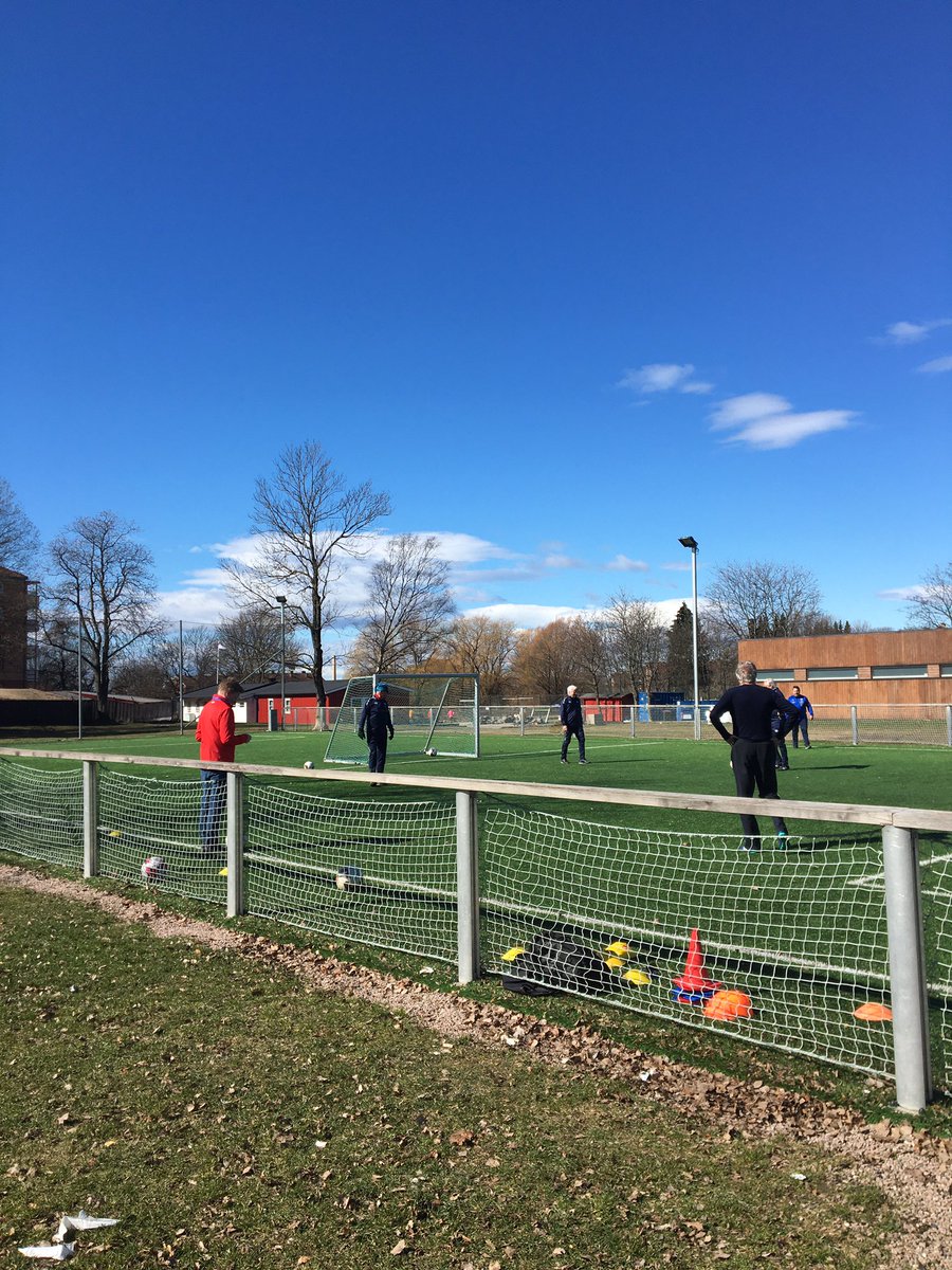 Simon_thomas36's tweet photo. At Risk Category FC back in training #youjustlovetoseeit #footballsback https://t.co/j0jVsValZb