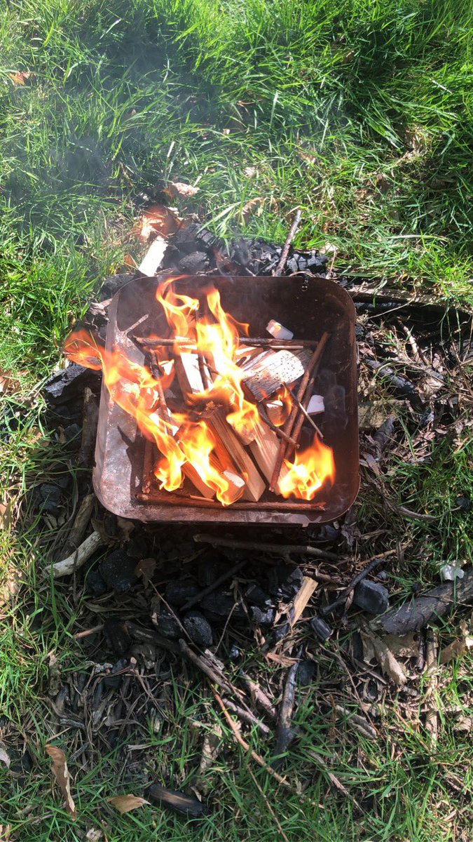MrsWood_15's tweet photo. We’ve had a busy morning @HazlewoodCPS with the campfire 🔥 and treats 🍌🍫🌭 https://t.co/vJ85w6d2zv