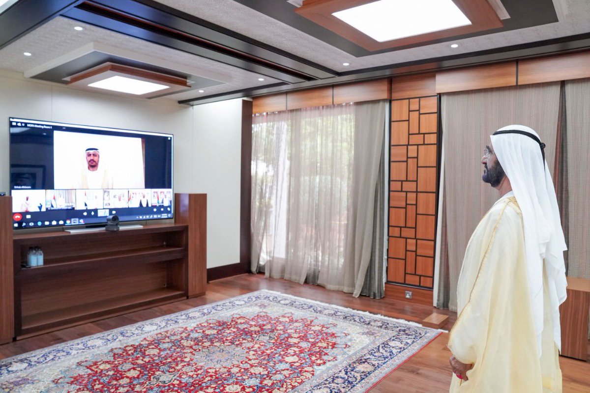 HHShkMohd's tweet image. توجيهاتنا للسفراء الحاليين والجدد : التعاون الدولي حالياً لا يجب أن نضع له حدودا لأن الوباء العالمي لا يعرف الحدود بين الدول .. والاقتصاد العالمي اليوم بحاجة لروح تعاون جديدة .. لأن حماية الاقتصاد هي أيضاً حماية للأرواح والوظائف ومعيشة مليارات البشر .