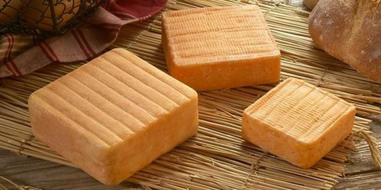 #Covid_19 | La Région #hautsdefrance lance un appel à la solidarité des consommateurs pour sauver le #Maroilles : un #AOP en danger depuis le début du confinement 👉 bit.ly/3eqsA9o