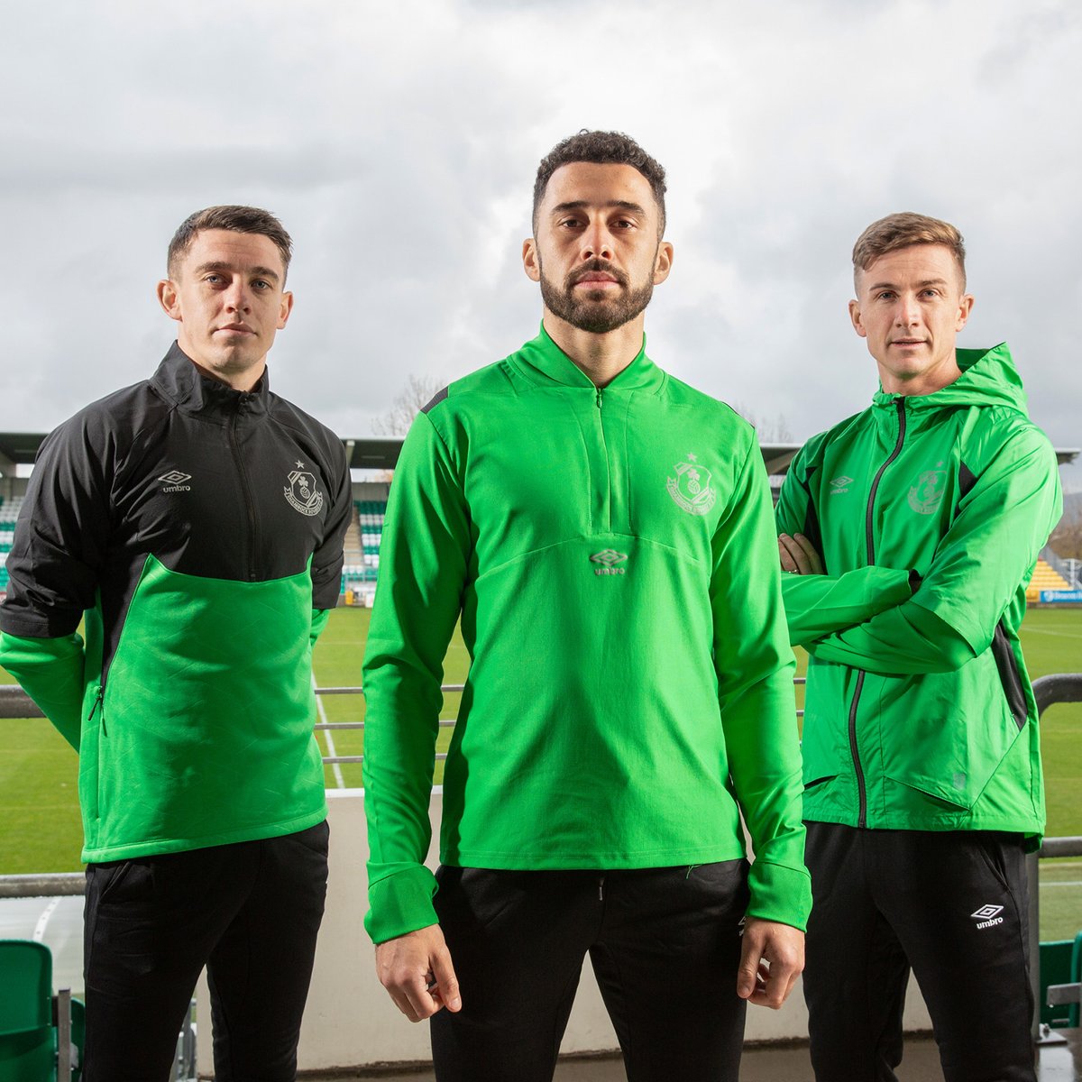 UmbroIreland's tweet photo. Train at home in style with the @ShamrockRovers Official Training Range 2020 ☘️👀
Available online with free delivery when you spend €50 or more within Ireland 👉 https://t.co/omd77zT4cD
#Umbro #BackToUmbro #SRFC #Hoops #ShamrockRoversFC #TrainingRange https://t.co/8OsKS7JB2F