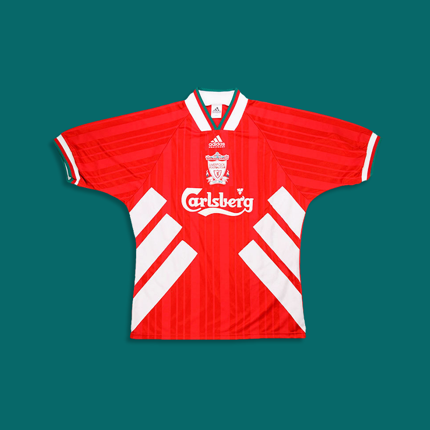 Liverpool 1993-95 home by AdidasCan you think of any other shirts with a central crest?