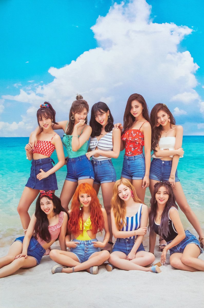 summer songstwice: dance the night away loona: girl front 