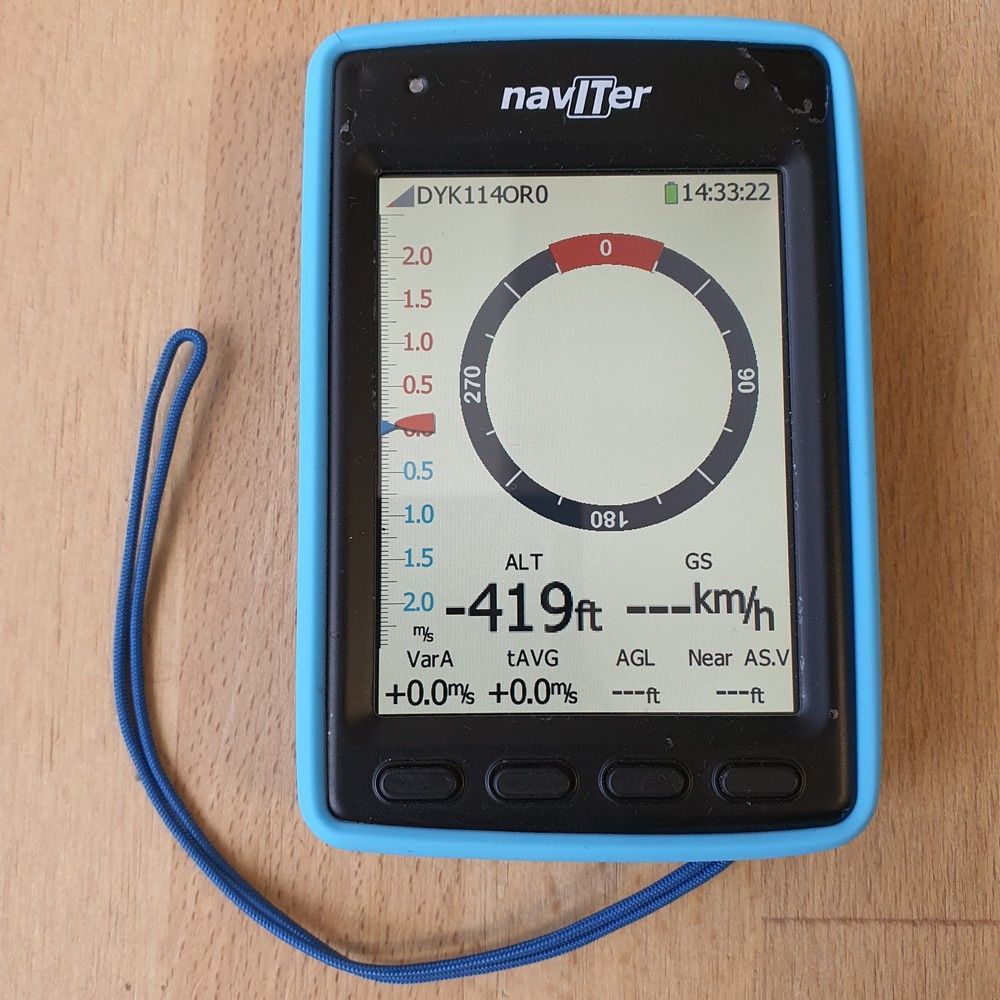 FlybubbleTeam's tweet photo. Used Naviter Hyper for sale in perfect working order, fair condition. Some protective coating rubbed off, some wear on buttons. Includes blue Naviter Hyper Jacket. https://t.co/tltfvaj52e #naviter #naviterhyper #flybubble #paraglidingshop #flightinstrument #vario #secondhandvario https://t.co/PRQ20lYyiP