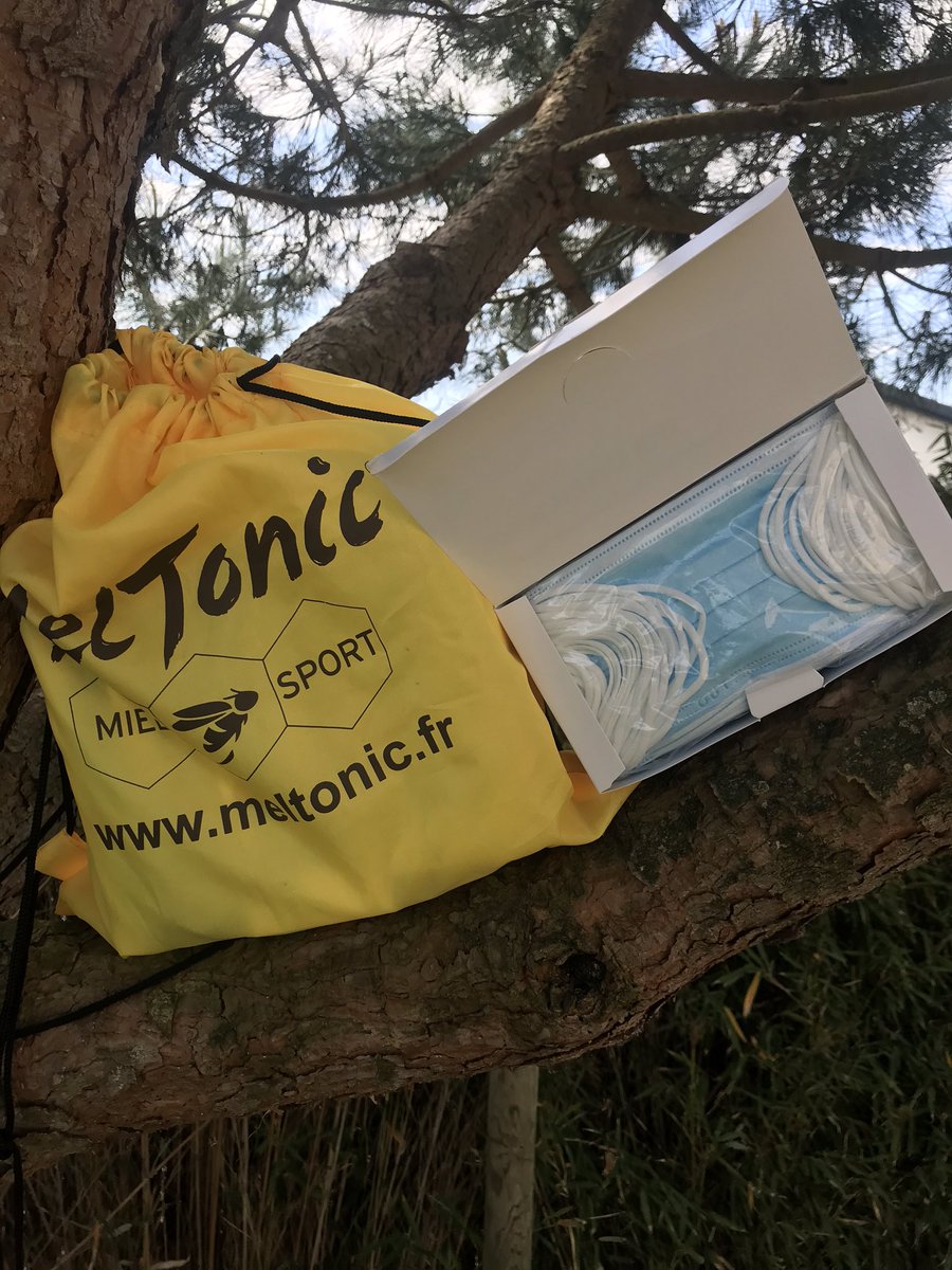 Nous avons fait don de 500 masques FFP offerts par notre distributeur client asiatique pour le personnel de santé de nos villages 🙏👩‍⚕️👏 @RoueMauges  #solidarité #soyonssport