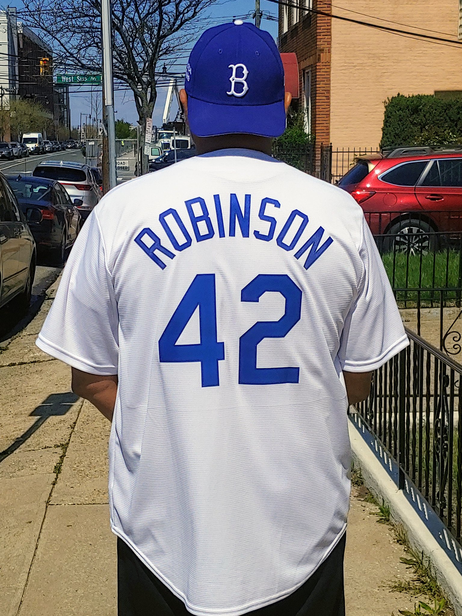 jackie robinson dodgers uniform