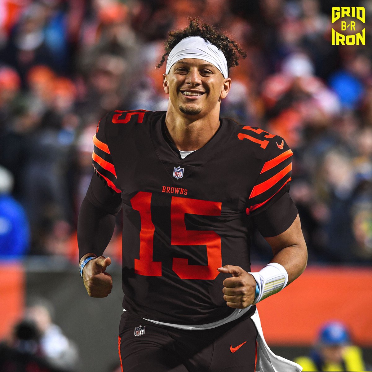 brgridiron's tweet photo. B/R revisited the historic 2017 class for our #NFLReDraft.

League would be wildly different  👁‍🗨

1️⃣ Browns get @PatrickMahomes

2️⃣ Niners get @deshaunwatson

4️⃣ Jaguars get @gkittle46

1️⃣4️⃣ Eagles get @TeamJuJu

Full first round: https://t.co/YQsaWpqTHV https://t.co/Xag2JBoqHa