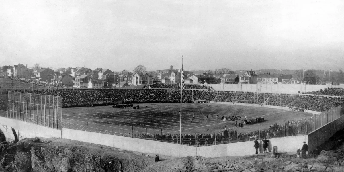 Paterson_Falls's tweet photo. FACEBOOK LIVE - The History of Hinchliffe Stadium 

Join Ranger Kelsey tomorrow, Thursday April 16, at 2:00pm (EST) as she explores the history of Paterson's Hinchliffe Stadium. #FindYourPark #FindYourVirtualPark #RangerChat https://t.co/nLCqJd4yE8