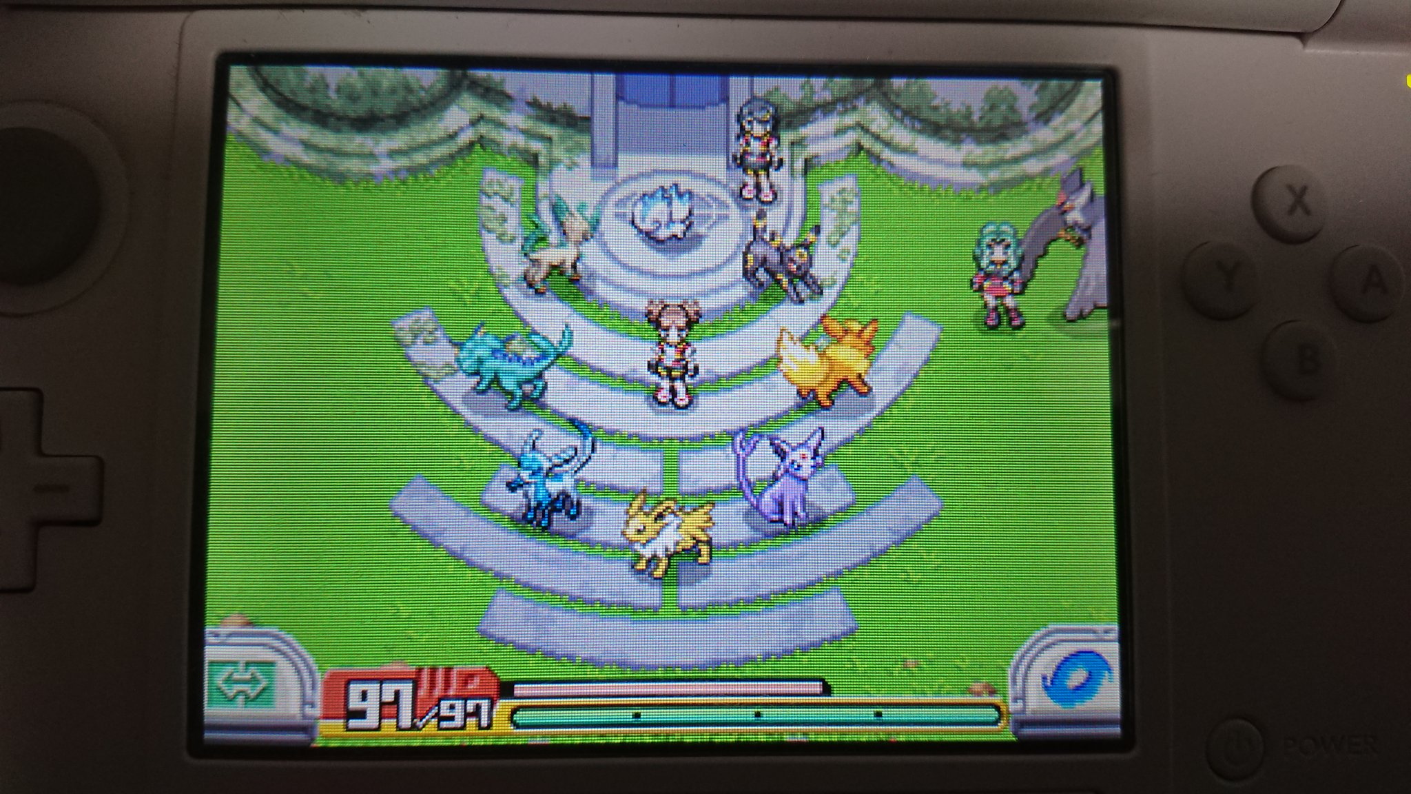 ゆう いかんイーブイ系統に囲まれて幸せすぎる 個人的にイーブイを進化させるのは邪道だと思ってるけどこの場合イーブイいれると進化が揃わなくて見栄えが悪いので イーブイがパートナー ポケモンにできたらよかったのに ポケモンレンジャー