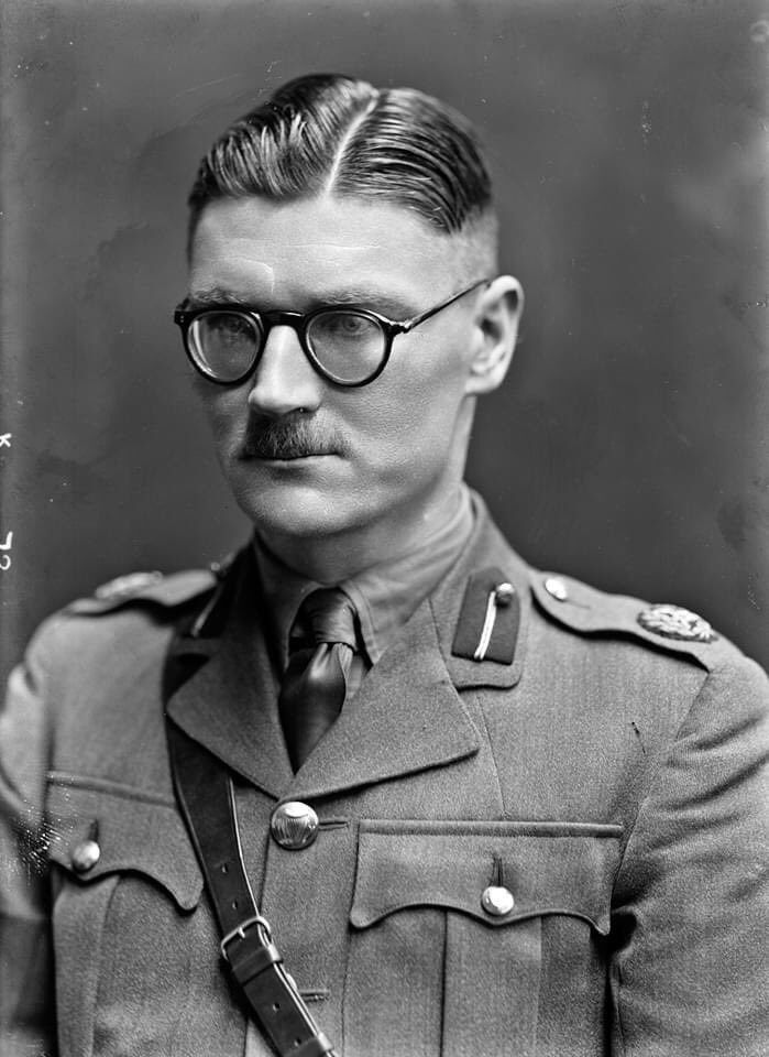 CollinsMick22's tweet photo. 14th April 1920, Michael Collins’s squad shot & killed G Div Det Henry (Harry) Kells at the corner of Upr Camden St & Pleasant St in Dublin. Kells was allegedly involved in investigating the identity of the killers of Alan Bell. Photo shows Hugo MacNeill
#henrykells #alanbell https://t.co/QjSCDrUhPL