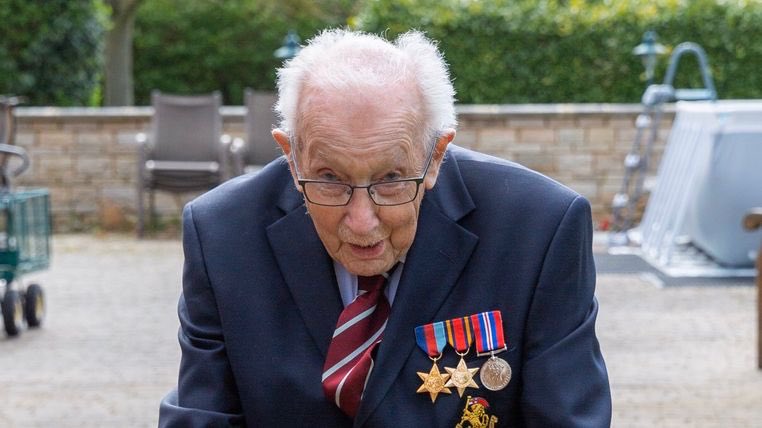 MarkReadMusic's tweet photo. THIS IS THE KINDA NEWS I LIKE ! SAVING LIVES AT 99 YRS OLD! SO INSPIRING !! 💝 Coronavirus: War veteran, 99, wanted to raise £1,000 for NHS - he's currently on £5m
https://t.co/XkCn19yJuC https://t.co/PzdlzcMHUX