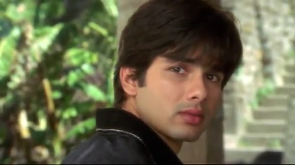  #Vivah The last silver jubilee movie of Bollywood. A complete family movie, Shahid Kapoor's Prem is every girl's dream husband & you just can't ignore his adorableness This is how innocent and real love looks like. Prem and poonam will always be remembered  its songs were