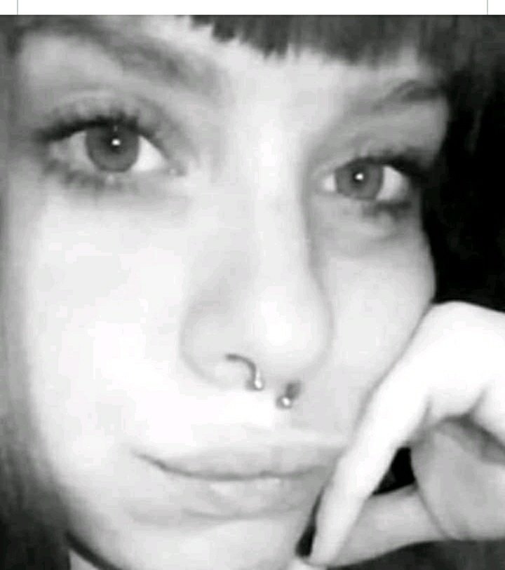 MarceCortiellas's tweet photo. JUSTICIA POR CAMILA TAROCCO.

👉83 femicidios en 2020.

👉22 se produjeron en #CuarentenaObligatoria.

Exijamos políticas públicas para prevenir y erradicar la violencia machista. 

Es urgente, nos siguen matando.

#NiUnaMenos
#EmergenciaNiUnaMenos https://t.co/g2IEmpLZ5x