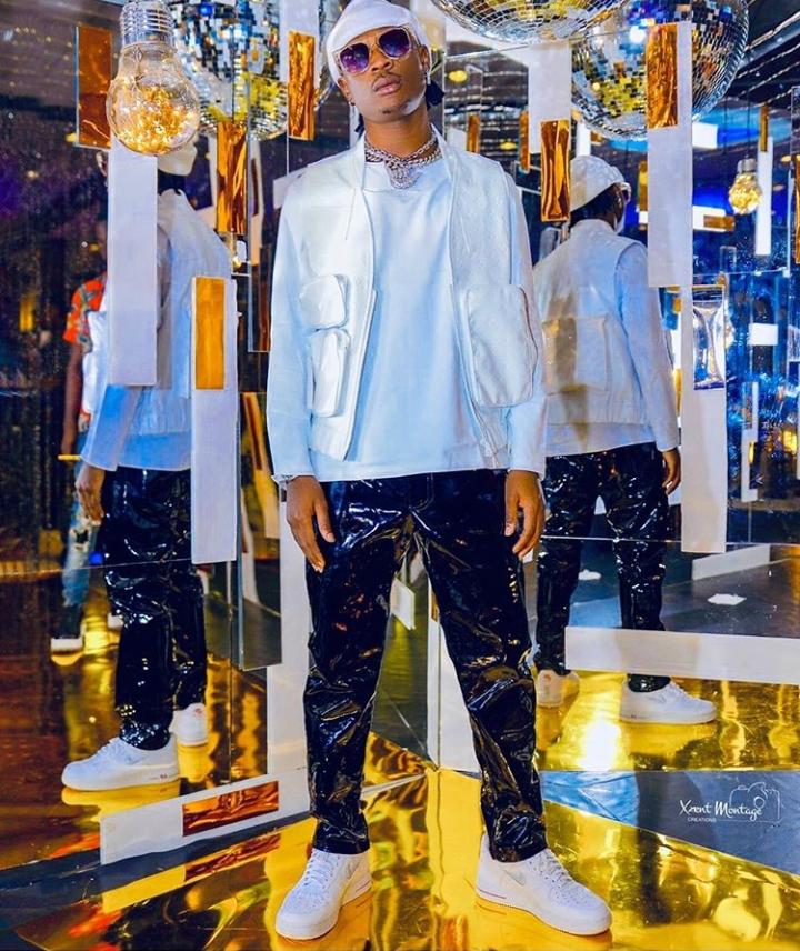 AnitaBenzos's tweet image. youtu.be/rPifzZtsGU8 check out the new banger by Fik Fameica #Ndi byange🔥🔥
@FFameica