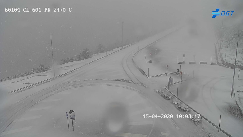 ❄ Preciosas y esporádicas estampas esta mañana en la sierra. Webcams dispinibles en infonieve.es de <a href="/infonieve/">infonieve.es</a> y <a href="/nevasport/">nevasport</a> 
~
📹 Webcams de <a href="/DGTes/">Dir. Gral. Tráfico</a> <a href="/VentaMarcelino/">Venta Marcelino</a> <a href="/ValdesquiCotos/">@ValdesquiCotos</a> 
~
#QuedateEnCasa #PNGuadarrama <a href="/tiempobrasero/">Tutiempo</a>