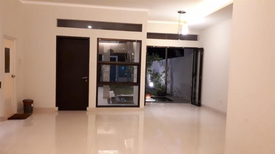 GoldenLandGroup's tweet photo. Hunian Istimewa Di Kota Bekasi (Dekat Pintu Tol Grand Wisata)

Hanya utk Anda yg mendambakan hunian terbaik

2 lantai, SHM, LB 185/LT 211, KT 3 + 1, KM 3 + 1, listrik 2.200, taman belakang, balkon istimewa lantai atas.

WA: +6285216099075

https://t.co/NNtFc7q07V

#greenresidence https://t.co/MQnfjGTvLT
