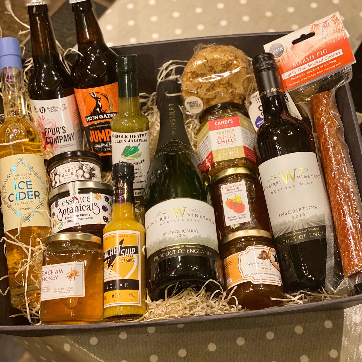 Todays bounty from the county is winging its way to Aberdeenshire which answers the question “do you send nationwide?” 

So many lovely Norfolk items to be enjoyed in the far north of this United Kingdom

Shop hampers bit.ly/2mwaE6f

#norfolkdeli #norfolkinabox