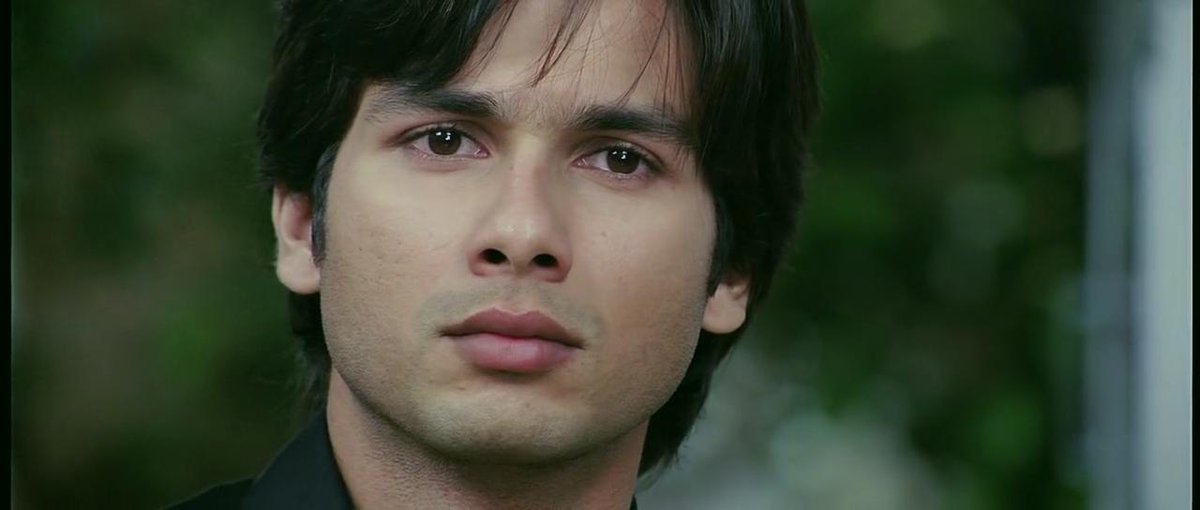 11.  #KismatKonnection It was a good movie, not great. Shahid Kapoor sported long hair look for the first time and looked so breathtakingly beautiful  I love listening to its songs; Bakhuda is one of my all time favs.