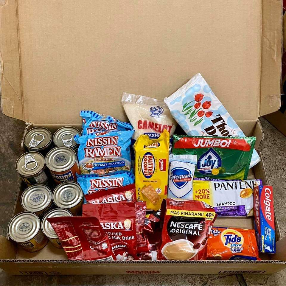 SOLIDARITÉ Update:A total of 300 grocery relief packs & 300 vegetable packs have been successfully handed over to our UPD jeepney drivers– Ikot, Toki, Pantranco, Philcoa, SM North Edsa and Katipunan!