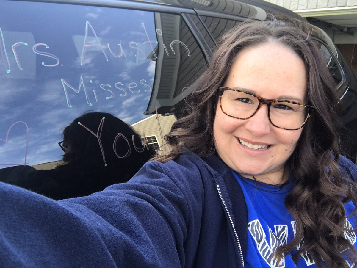 MrsAustinWH's tweet photo. #WildAboutWhitman  

We miss our students.. and I could tell they missed us too!! ❤️ https://t.co/e6dT2hBKm8