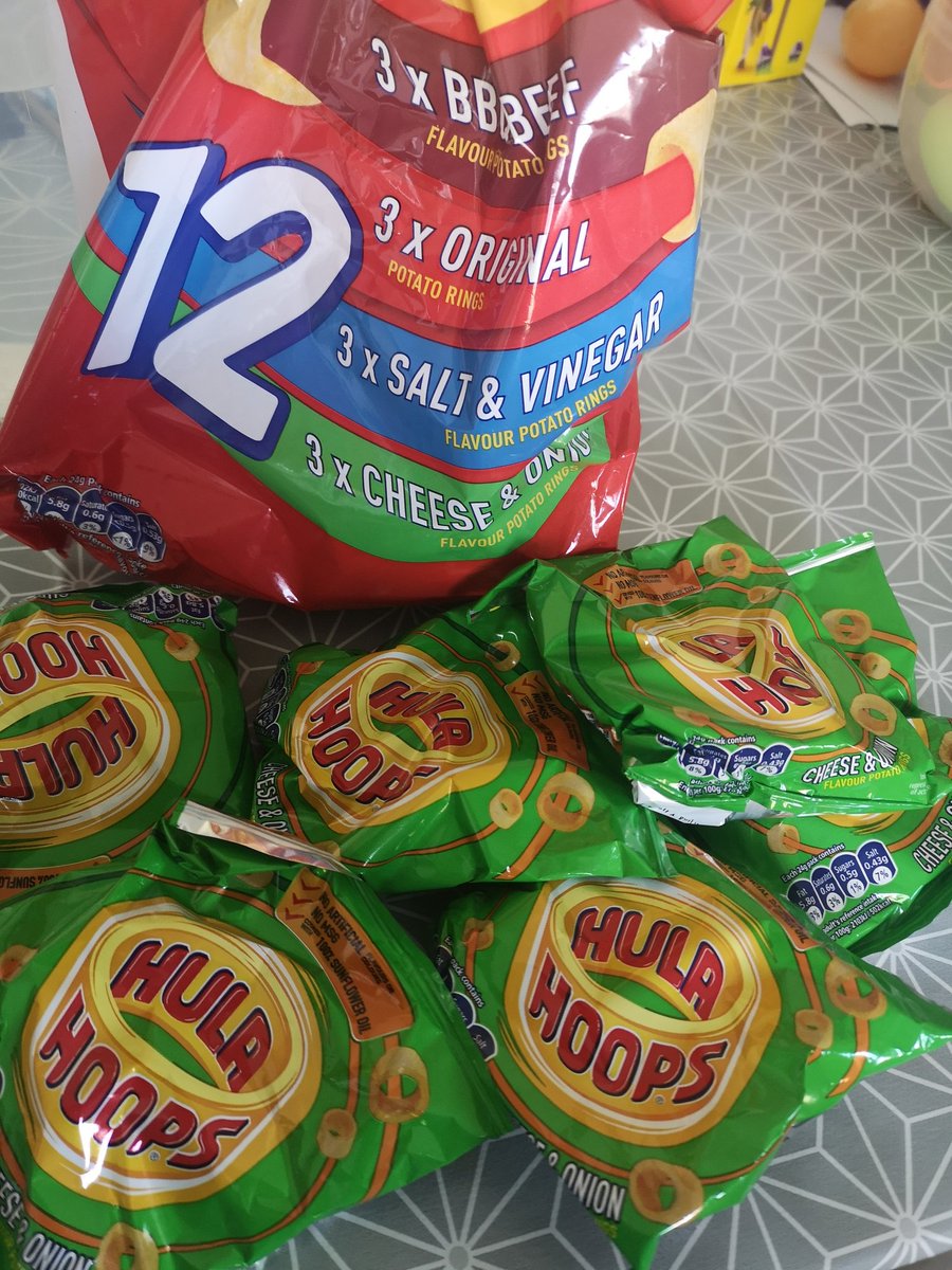 _MrMoj's tweet photo. 6 cheese and onion! No salt and vinegar! 😭 😭@HulaHoopsUK #saddestdayever https://t.co/nXybvkWIOC