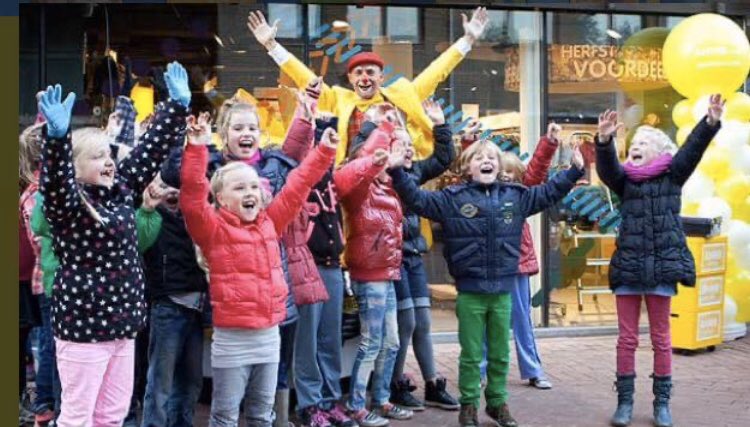 CoCodeClown1's tweet image. De wegenwacht is jarig! Hartelijk gefeliciteerd🎉🥳 #74jaar #ANWB #Wegenwacht