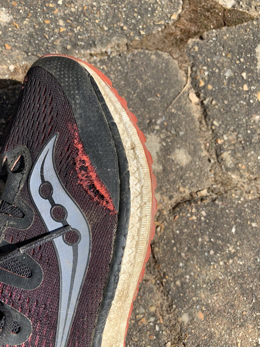 VeronicaBodell's tweet photo. @saucony I love these Freedom ISO trainers but why this?? On both sides https://t.co/2gk3wUBQ4B