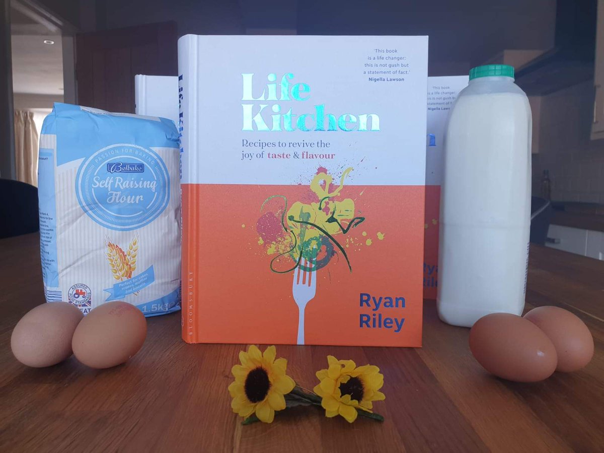 stbenedicts1984's tweet photo. 🌻 WIN 🌻

How would you like to get your hands on the fabulous @LifeKitchen cookbook from Ryan Riley!?

A whole range of recipes to revive your tastebuds await you!

Simply make sure you're following us and RT this post for your chance to win.

#WinItWednesday #Competition https://t.co/LpnE0KwT0U