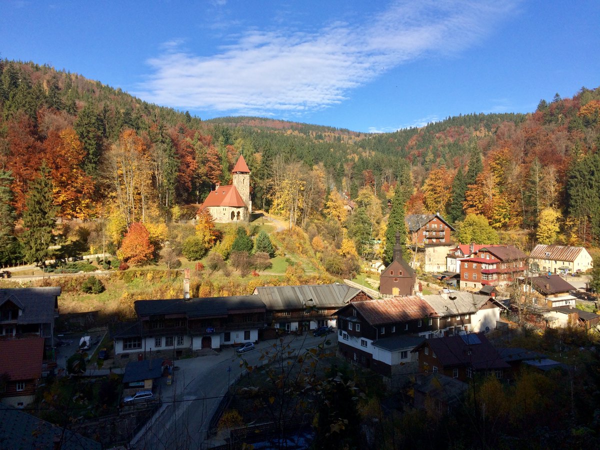 #przystanekd #wspominamy #jesień 🍂🍃☔️

📸 Bartek Sobański

🚩Lubisz #dolnyśląsk? Podaj dalej!💘