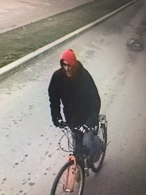 ChiefKnoll's tweet photo. HPS looking to ID this male suspect who became upset and assaulted a McDonald's employee at the drive-thru window before fleeing on the walking trail behind the Rona Building Supply. The mountain bike has been modified with a small engine attached. Call HPS or @CrimeStoppersGB https://t.co/1iW4zLseH0