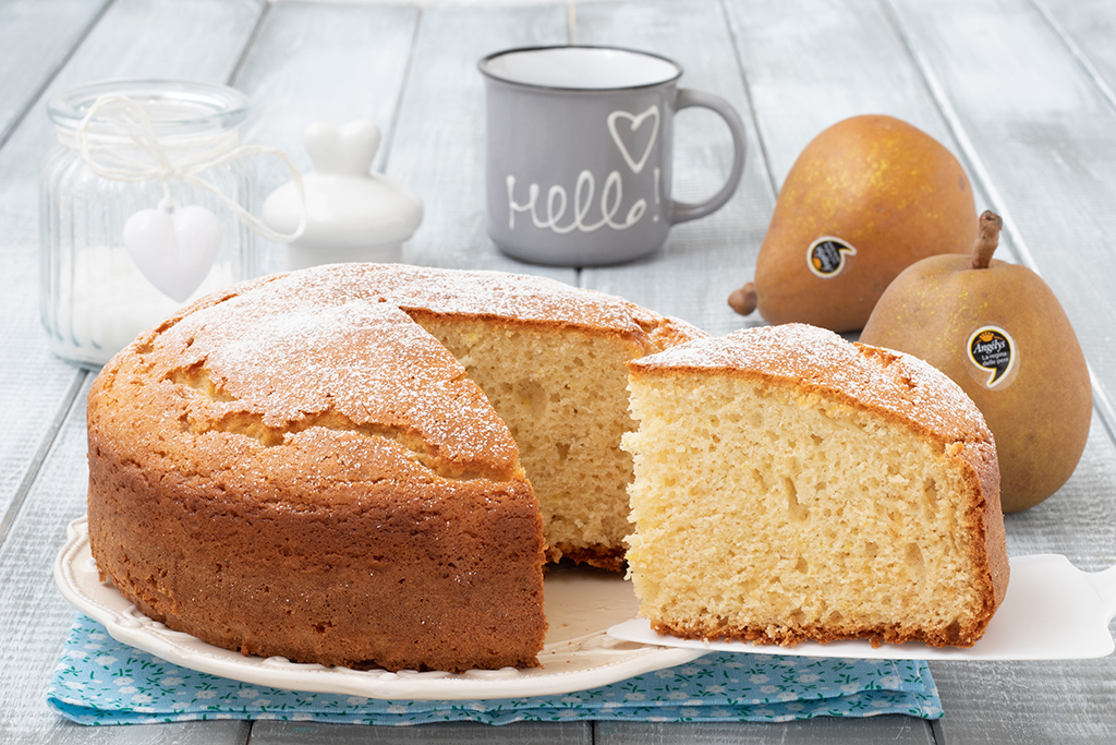 perangelys's tweet photo. Oggi #GiornataMondialedellArte non possiamo che celebrare la bellezza. Inclusa quella di questo soffice, golosissimo pan di pere #Angélys, perfetto per una merenda davvero speciale! 🍐🍰 La ricetta di @CucinaconElena vi aspetta al link: https://t.co/agCiiEPOAb https://t.co/iaBzo3HTBx