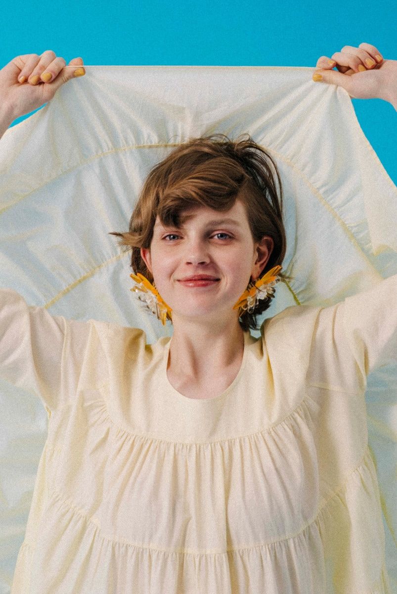 Ginza これからのワンピースのスタンダード マーレット のコットンティアードドレス Soliman ソリマン は軽快な印象の膝上丈のワンピース 優しいペールイエローは シーズンごとに登場する新色 T Co Lekair8fuq T Co