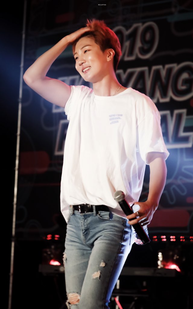 milkteahoony's tweet photo. 웃으면서 기다릴게 ♡

  #절대_이승훈_기다려
  #위너 #WINNER
 #이승훈 #HOONY https://t.co/XpVBWYgs6q