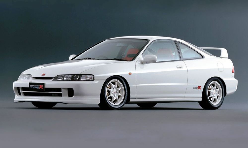 They like what they see and decide to sponsor you. You have enough money to buy something for the front-wheel drive challenge. Which will you use?1) Honda Integra Type R (DC2)2) Mitsubishi FTO GP Version R3) Mitsubishi Eclipse GS-T (2G)4) Toyota Celica 1,8 VVTLi GT (T230)