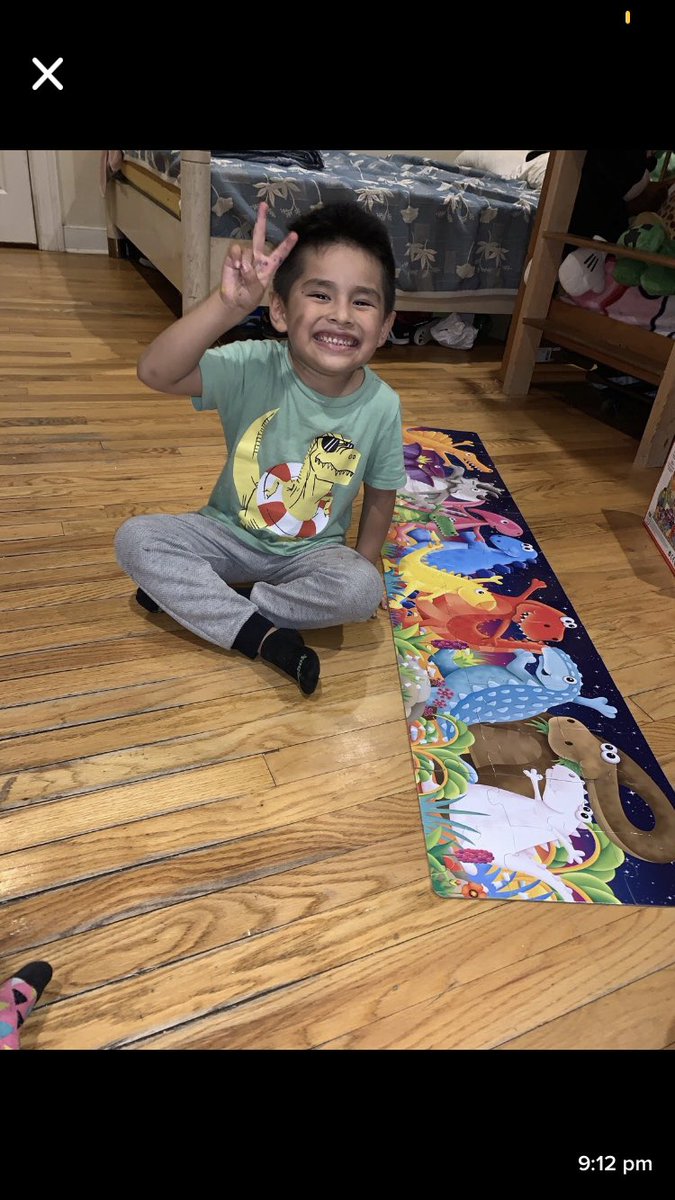 megchavez1's tweet photo. So proud of my children stepping up to the challenge of learning at home!! 🙌🙌🙌room 102#JMFECLC https://t.co/eATcmoY40b