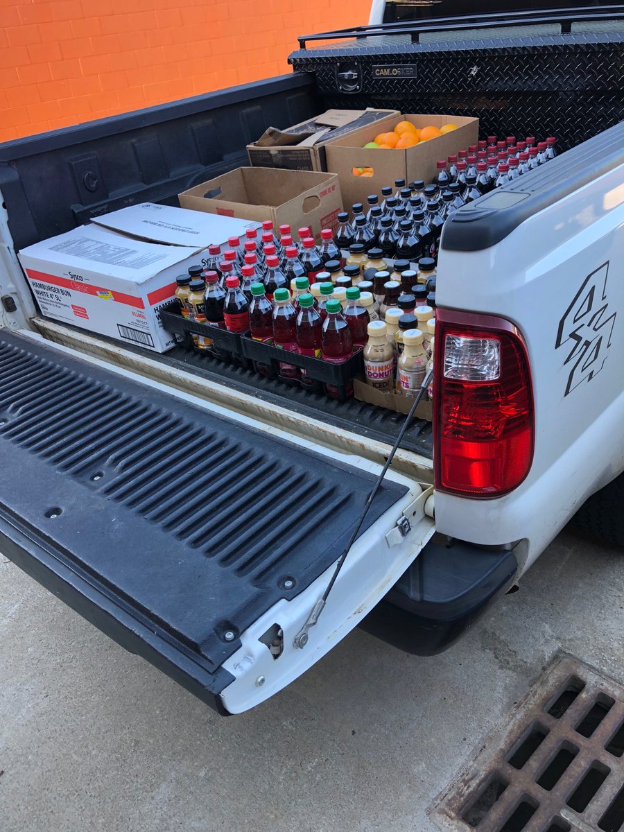 SUSCCNews's tweet photo. The SU cafeteria donated items to the East Alabama Food Bank in Opelika. Interim food services manager Jason Bartlett and director of maintenance Justin Whitehead delivered the items last week. #bisonstrong #communityisourmiddlename https://t.co/eqrILpEM7q