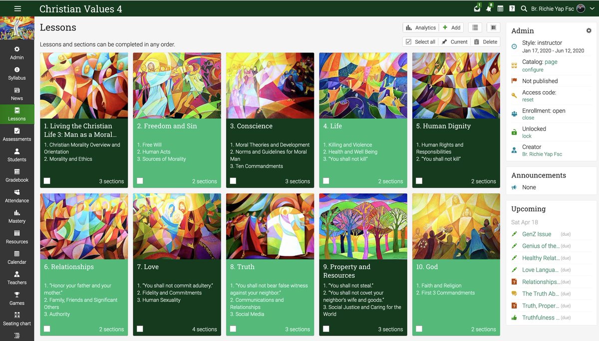 richiefsc's tweet image. Ready for syncing next week! #onlineclasses #yestolearning  #dlsud #seniorhighschool #schoolbook