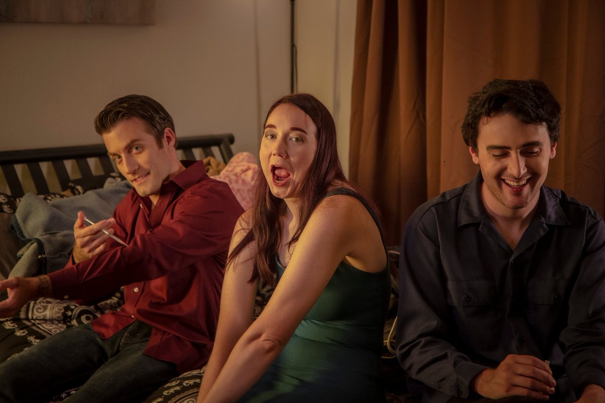 TwoHeadedMovie's tweet photo. Our amazing cast...um...relaxes between takes.

#twoheadedmovie #horror #horrormovies #shortfilm #indiefilm #indiehorror https://t.co/pCTnFrTuC1