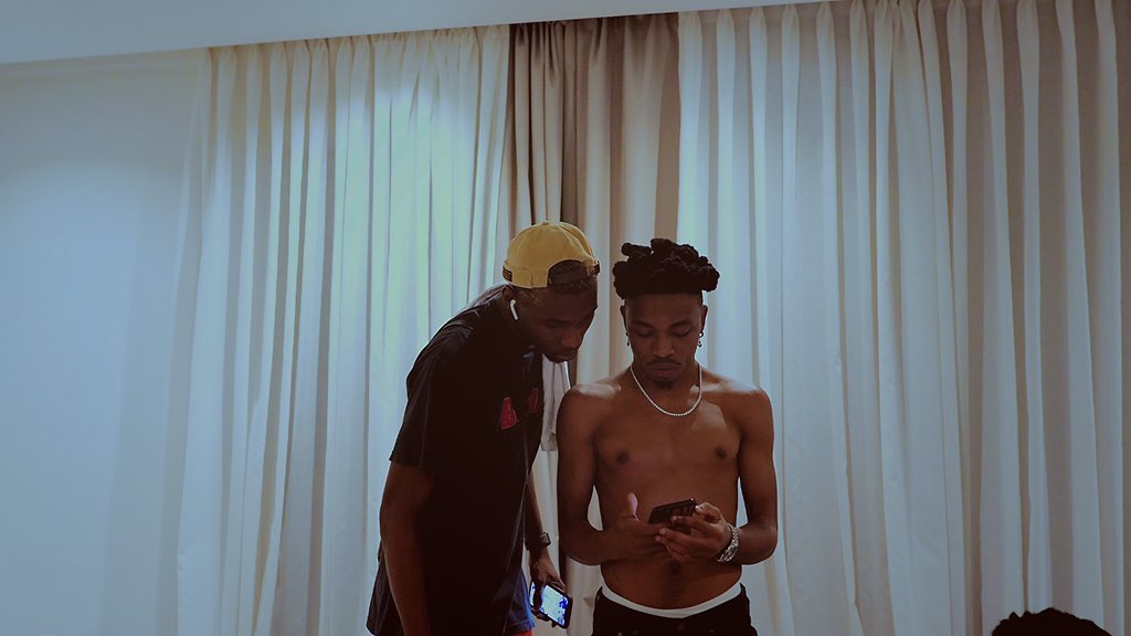 Mayorkun's tweet photo. More music dot com 😂😂😂 https://t.co/aoyqBBGeXn