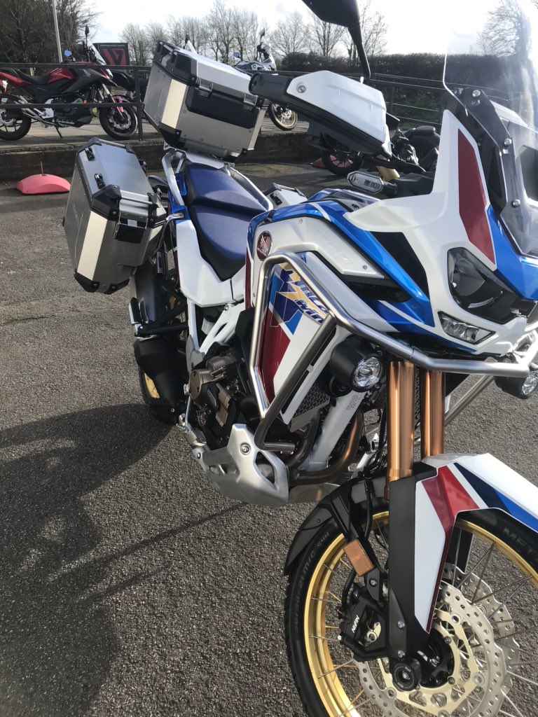 KamgKent's tweet photo. @shaun_tinsley @HondaUKBikes My baby’s all ready to roll. Just need to be allowed out n I’m off North to exercise around Yorkshire. https://t.co/bRIAnQVnGW