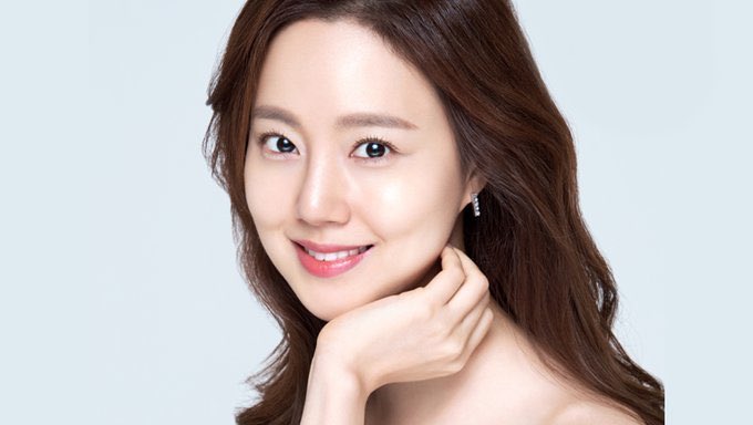 which drama/movie/variety show etc you first knew this actress?actress: moon chae won