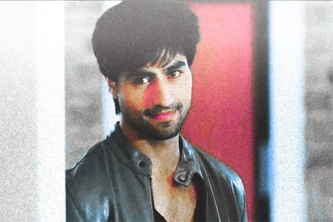 Pooja X Harshad@Melting_Rays He had found her, left on the road to die and now whatever fame she had was because of that same man. He had supported her like no one even though she didn't know who she was. But when past comes back claiming her, who would she chose?