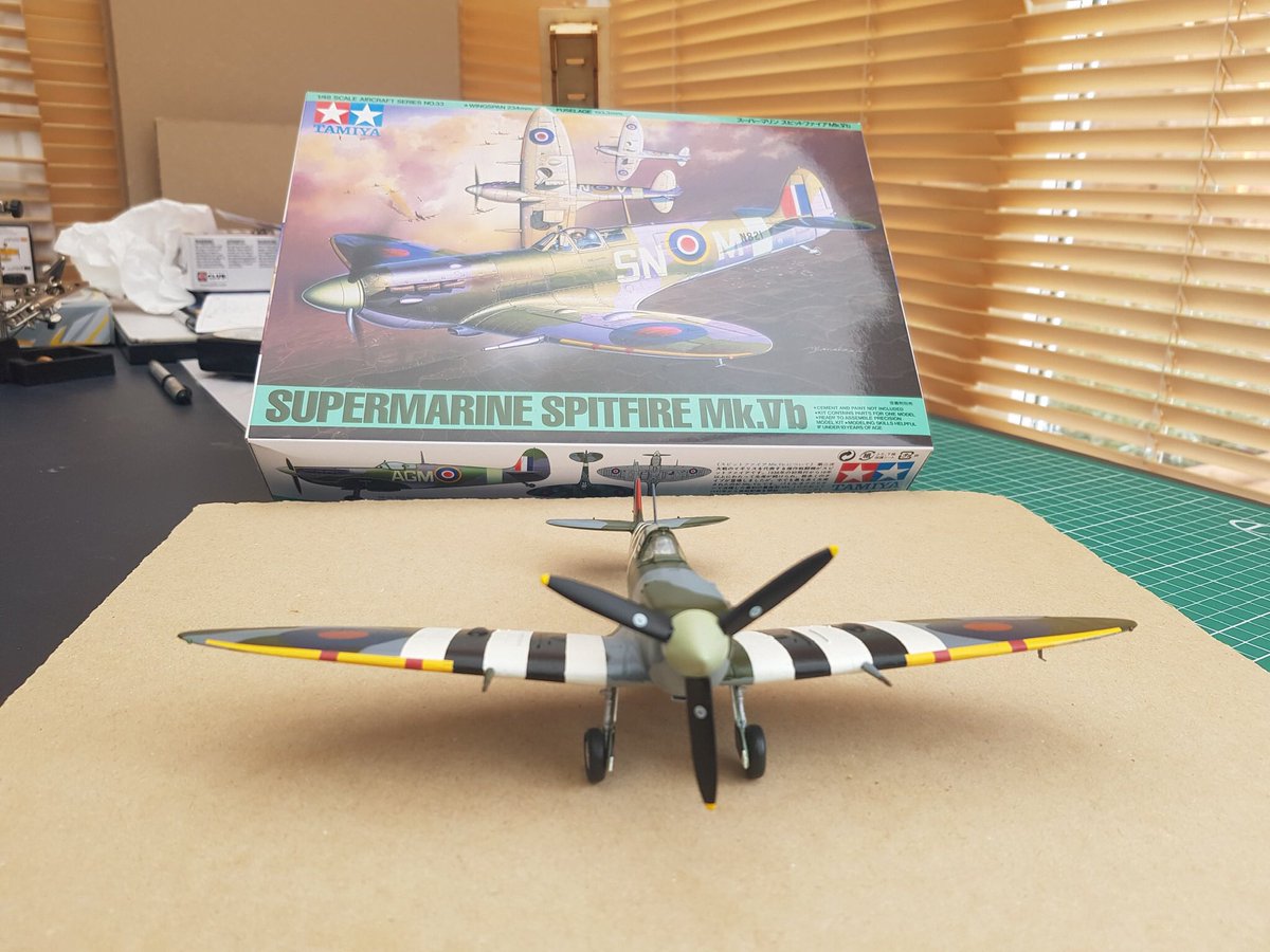 She’s finished: Spitfire Mk Vb AB910 looking resplendent in the colours and markings of Tony Cooper’s 64 Sqn D-Day aircraft. Thanks to my mate Lee for doing such a great job @Peter34080554 @TyphoonDobby @SocietySpitfire @Spitfire5518 @RAFBBMF #spitfires #dieppe #dday #dday75