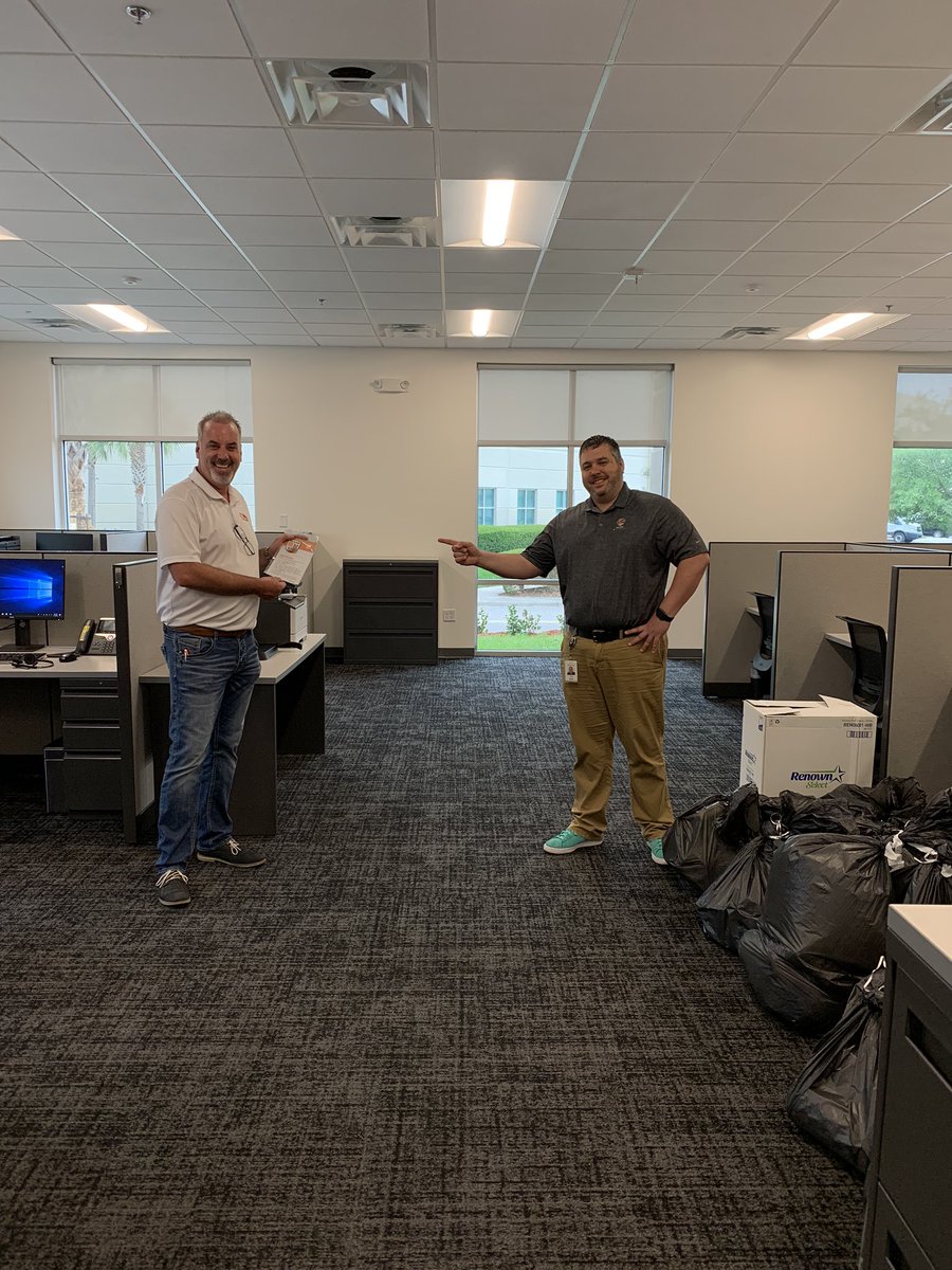 DinaTHD1997's tweet photo. Went over to the new Orlando MDO building to bring essential supplies for the facility and associates WOW what a great building and staff they recognized our AM Chadd with a Homer Award! Woo hoo! https://t.co/RO1p2KyuL4