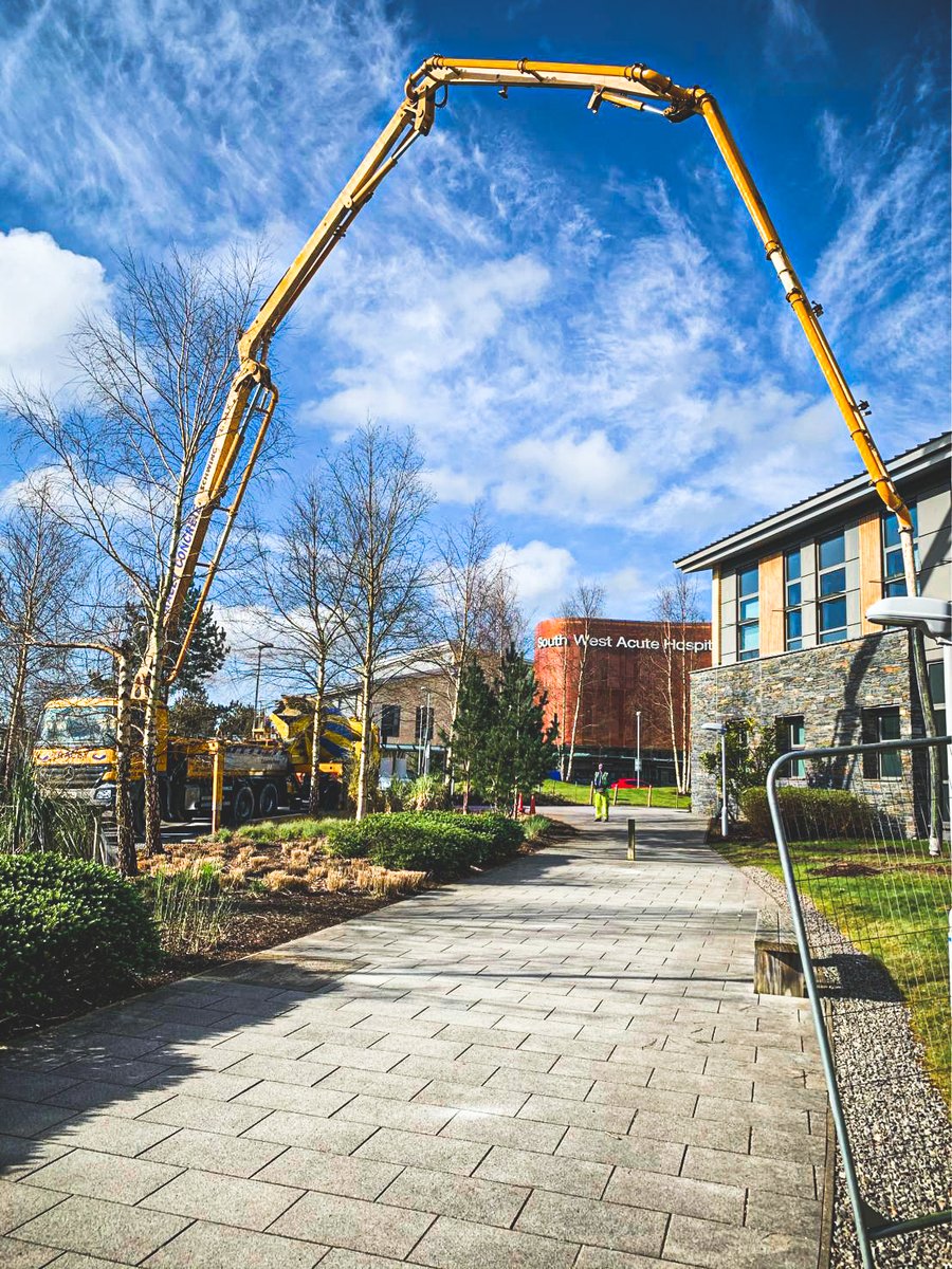 Tracey_Concrete's tweet photo. Essential Works - Readymix Concrete &amp; Pump supplied to the South West Acute Hospital in Enniskillen for a concrete base to accommodate a temporary scanner for Covid 19 patients. 😷🏥🚑  #StayApartToStayTogether #Covid19 https://t.co/M9Pvm9oB1S